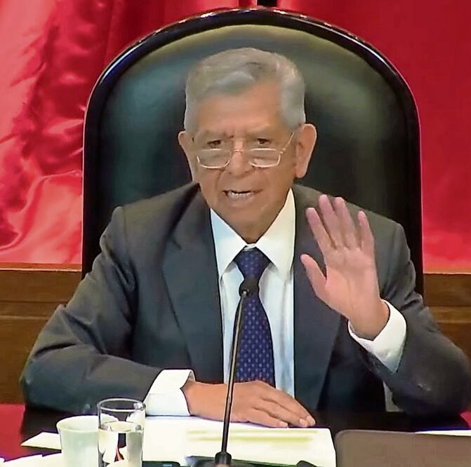 Roberto Salcedo, secretario de la Función Pública, compareció en la Cámara de Diputados. Foto: Especial