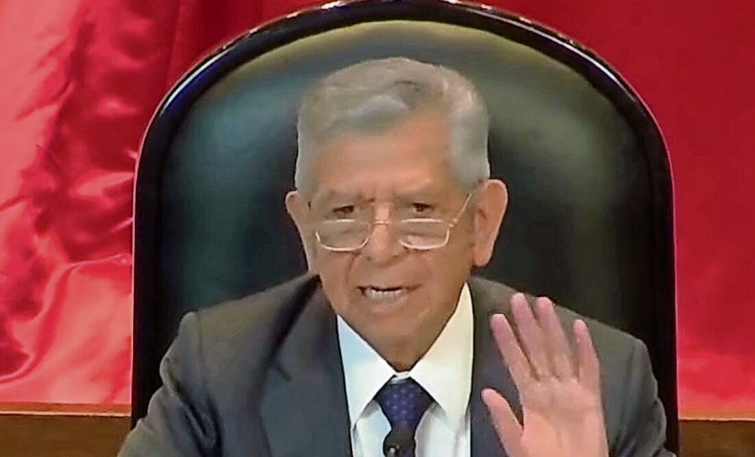 Roberto Salcedo, secretario de la Función Pública, compareció en la Cámara de Diputados. Foto: Especial