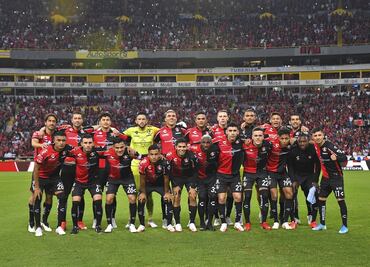 Esta era la edad del plantel del Atlas en su última final; no superaban los 10 años