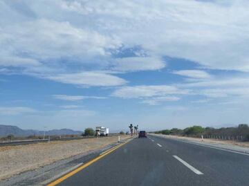 Hallan a 16 personas con reporte de desaparición de Guanajuato a SLP; no fueron secuestrados, asegura vocero de Seguridad