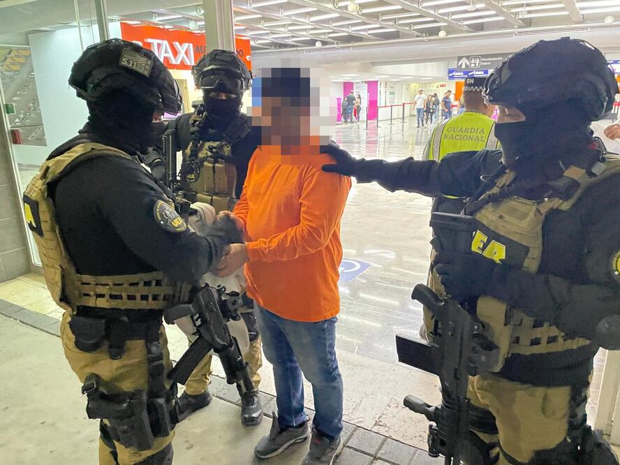 Autoridades de EU detuvieron a un sujeto acusado del secuestro de un menor de edad en Sinaloa; estuvo prófugo durante 22 años. (Foto: especial)