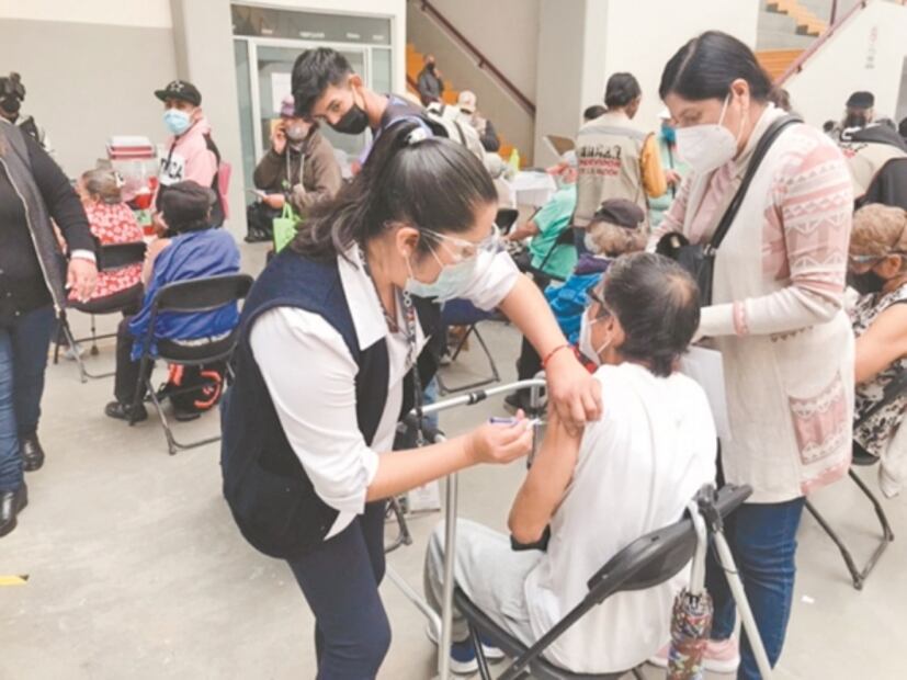 Caos por vacunas genera protestas en Ecatepec