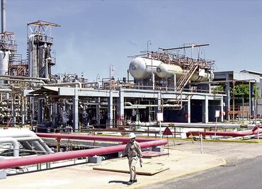 México arranca en 2018 importación de crudo