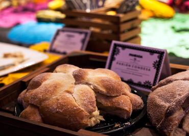 Votan por el mejor pan de muerto en Paneada 2017