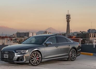 Prueba: Audi S8, un sedán que combina lujo con alto desempeño