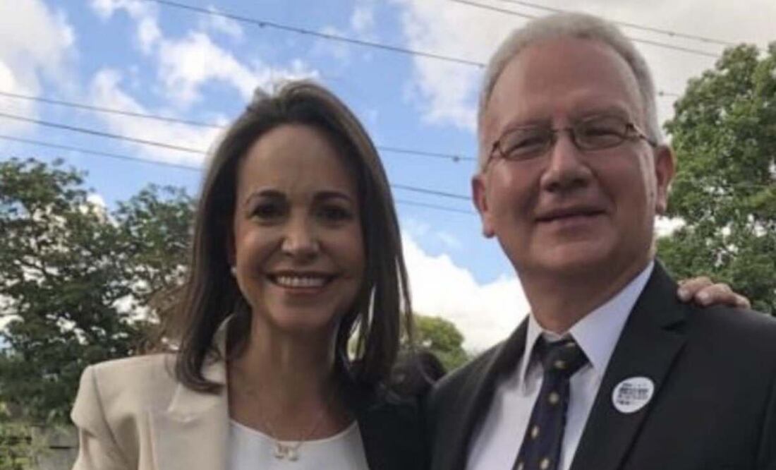 La líder opositora de Venezuela María Corina Machado denunció la detención del abogado Perkins Rocha, asesor jurídico de la coalición antichavista a través de redes sociales. Foto: X @MariaCorinaYA