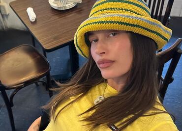 Manicura cherry blossom, el nuevo diseño de uñas de Hailey Bieber