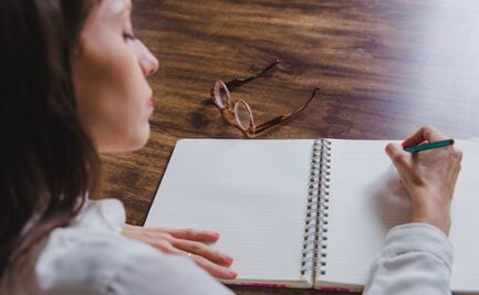 La herramienta preferida de las personas inteligentes para crear un nuevo hábito, según experto