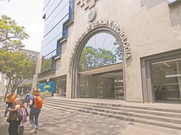 Por sospecha de Covid-19, FGR reprograma comparecencias de científicos del Conacyt