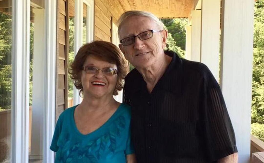 La pareja fue enterrada vistiendo sus nuevas pijamas a juego, sin un funeral debido a restricciones estatales en grandes reuniones (Foto: El Tiempo / Colombia / GDA)