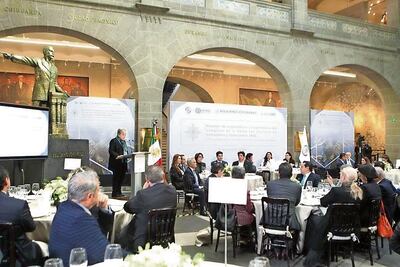 Inaceptable, el trato a mexicanos en EU: SRE