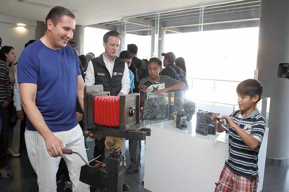 La fonoteca y el Paseo de los Gigantes, en el parque La Constancia, serán un atractivo cultural y de esparcimiento para turistas, afirma Rafael Moreno Valle (GOBIERNO DEL ESTADO DE PUEBLA)