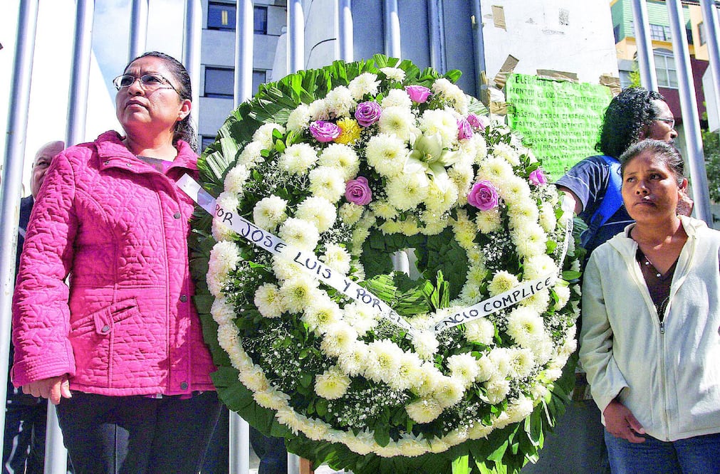 Elia Tamayo, madre del menor que falleció luego de un enfrentamiento en la comunidad de San Bernardino Chalchihuapan, exigió a las autoridades que encuentren a los responsables y se les castigue por este suceso (CUARTOSCURO)