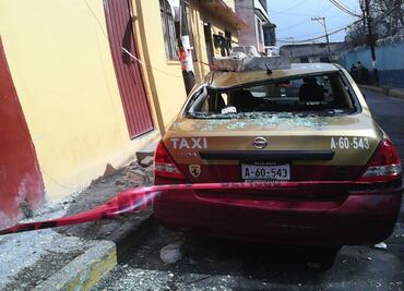 Provoca viento daños a vivienda y auto en A. Obregón