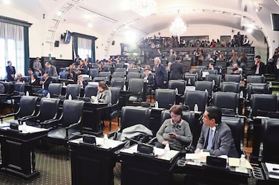 Constituyentes faltistas “resucitan” tras Día de Muertos