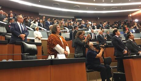 Xóchitl Gálvez está bien, luego de caer de su bicicleta de camino al Senado