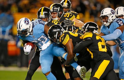 Roethlisberger brilla y Steelers vapulean a Titans