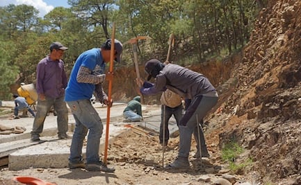 Se suman 63 municipios de Oaxaca a construcción de accesos a cabeceras municipales