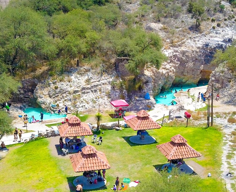 Las Cuevitas ofrece zona de acampar. Foto: Facebook Las Cuevitas