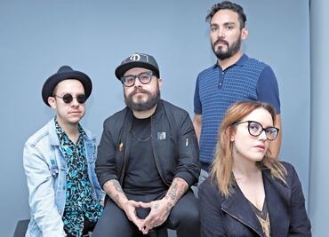 Hello Seahorse! sigue fiel a su estilo