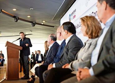 Gobierno pide a IP promover el sector inmobiliario