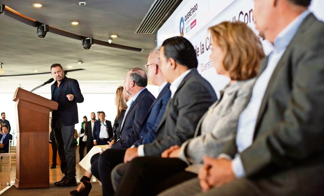 El gobernador dijo que en Querétaro se trabaja con la convicción de que la única forma de bajar la pobreza es la empresa, Foto: Especial