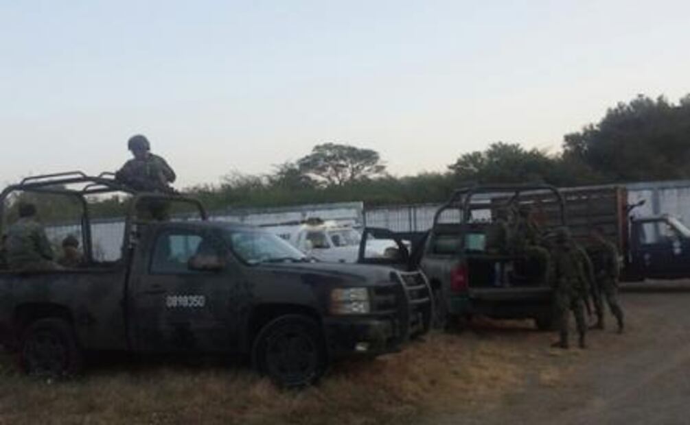 Recuperan combustible robado cerca de refinería en Salina Cruz