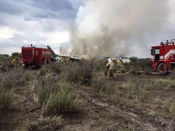 Sobrevivientes de accidente de avión en Durango salieron por su propio pie