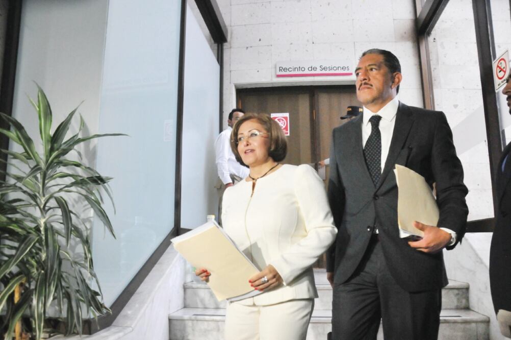 Tras el desafuero, Eva Cadena deberá enfrentar las acusaciones en su contra, e incluso puede ser detenida si algún juez gira una orden de arresto (MIGUEL CARMONA. EL UNIVERSAL)