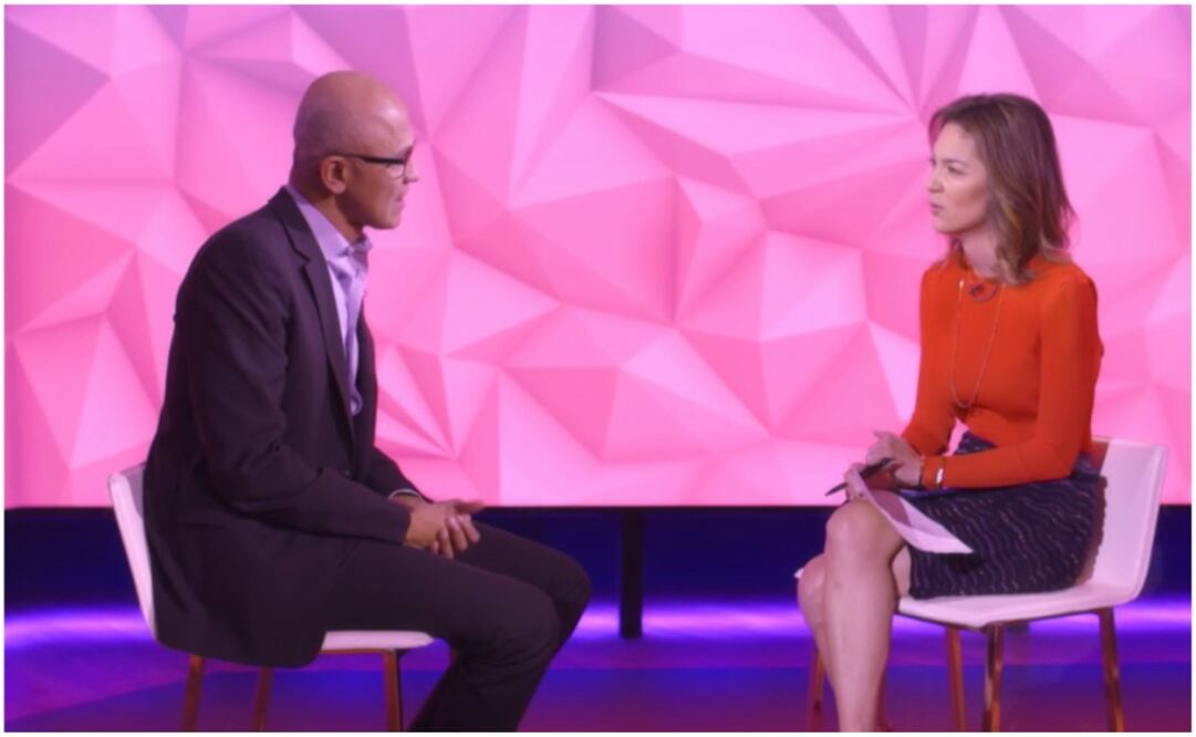 También se le preguntó si volverían a lanzar un smartphone, por lo que indicó que su intención es "inventar categorías y reinventar categorías”