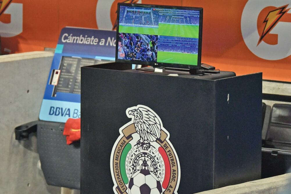 Aun con la nueva tecnología, persisten dudas a la hora de aplicar el reglamento. (IMAGO7)