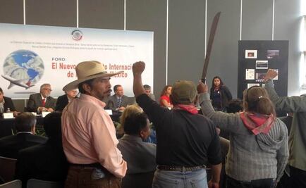 Con machetes, protestan en el Senado contra el NACM