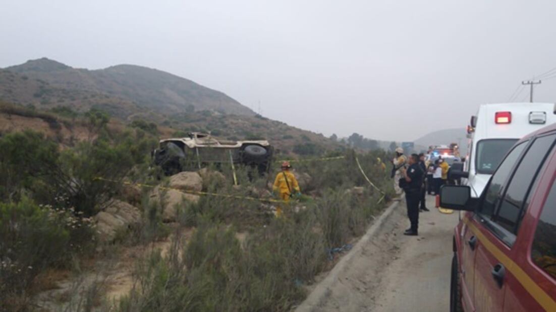 Mueren seis militares en accidente vehicular en Tijuana 