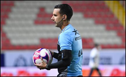 ¿Quién es el arbitro al que le quitaron el Chivas vs Cruz azul por presión del América?