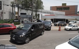 Darán último adiós a tecladista de Camilo Séptimo y su familia; cortejo fúnebre avanza rumbo a panteón en Naucalpan