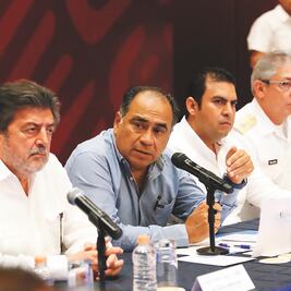 Supervisan avances en turismo e infraestructura