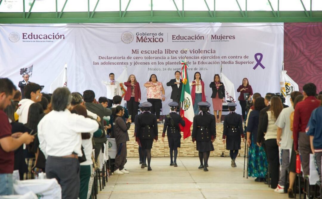 Presentan Declaratoria de Cero Tolerancia a violencias en planteles de educación media superior (24/09/2025). Foto: Especial