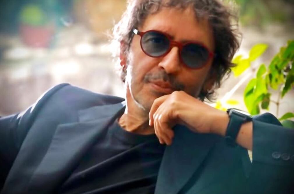 Memo del Bosque, productor de Televisa y Telehit, falleció hoy, 7 de abril, a los 64 años.
Foto: Instagram