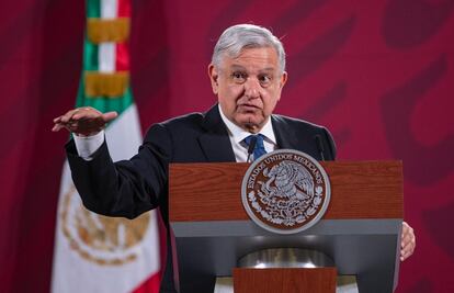 Médicos contratados por Covid-19 se quedarán en sus puestos: AMLO