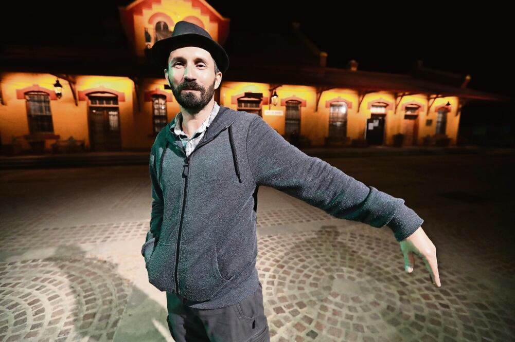 La obra de la compañía TeatroSinParedes, dirigida por David Psalmon, también estará en Querétaro y la Ciudad de México. (ARIEL OJEDA. EL UNIVERSAL)