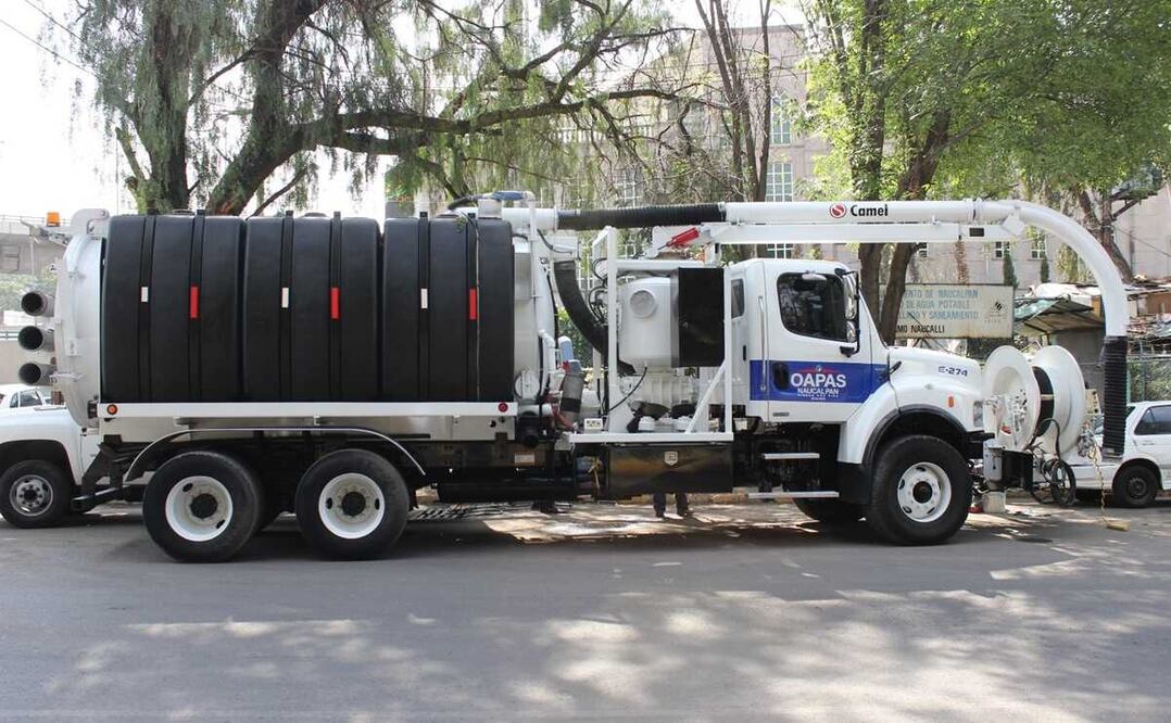 Con estos trabajos de limpieza del drenaje de Periférico Norte, OAPAS trata de evitar inundaciones durante la temporada de lluvias. Foto: Archivo/EL UNIVERSAL