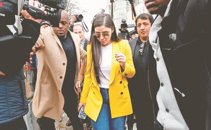 Esposa de El Chapo Guzmán se entregó, reportan en EU