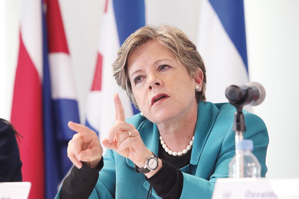 Alicia Bárcena, secretaria ejecutiva de la Cepal, asegura que el aumento de la pobreza es una situación que no sólo afecta a México sino a todos los países que se ubican en la región (ARCHIVO EL UNIVERSAL)