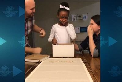 Así fue la conmovedora reacción de una niña al enterarse que sería adoptada