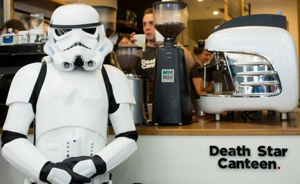 Tómate un café con Darth Vader