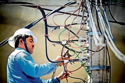 Ante eventual llegada del huracán Beryl a México, Telmex y Telcel despliegan plan de contingencia
