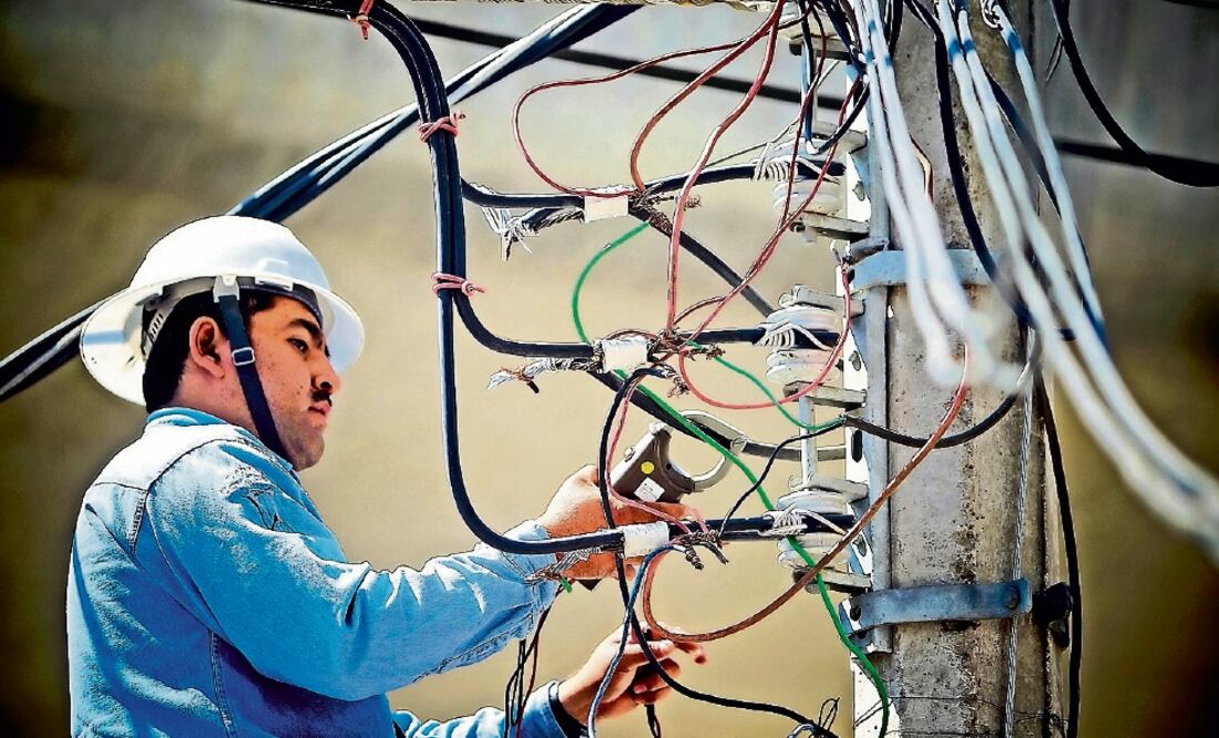 El análisis revela que Telmex va a enfrentar mayores presiones ante liquidez limitada para asumir vencimientos de deuda y complicaciones de flujos (ARCHIVO EL UNIVERSAL)