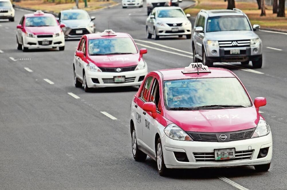 Los plagiarios “pasean” a la vícitma por cajeros automáticos para retirar todo el dinero posible de sus tarjetas de débito y crédito (ARCHIVO EL UNIVERSAL)