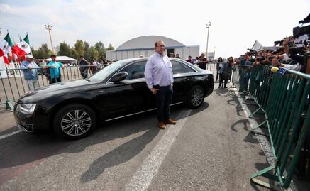 Comprador de “la bestia mexicana" dice que prestará auto a AMLO