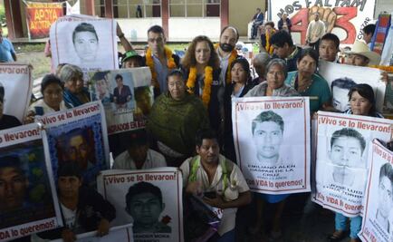 Miembros de la CIDH visitan la Normal de Ayotzinapa